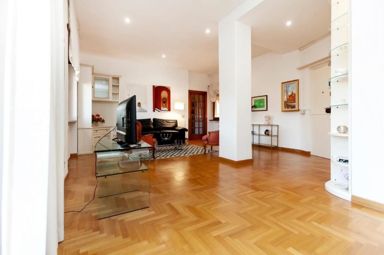 Cavalleggeri House ローマ エクステリア 写真
